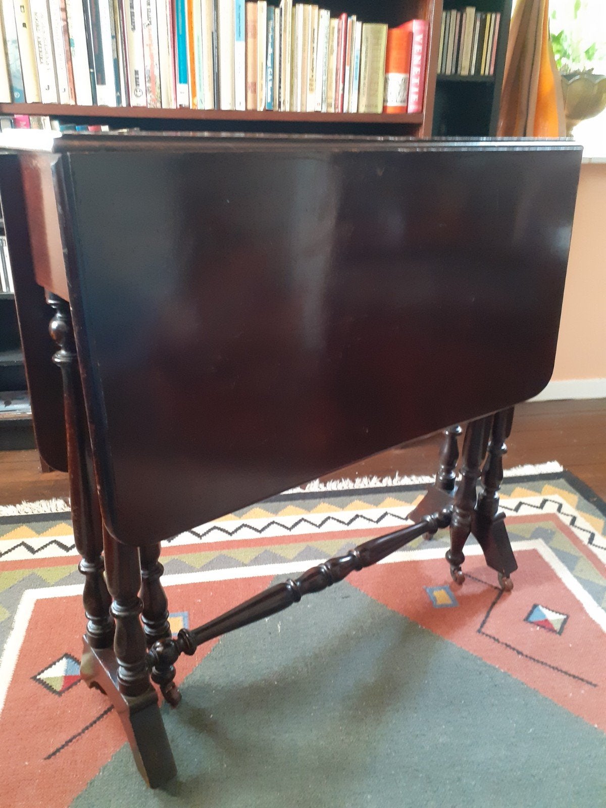 sutherland mahonie drop leaf table., Ophalen
