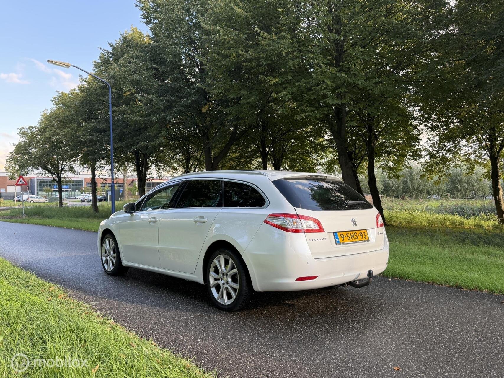 Peugeot 508 SW 1.6 THP Allure*FULL OPTION*NEW APK 10/27*NAP, Voorwielaandrijving, Gebruikt, Zwart, Wit