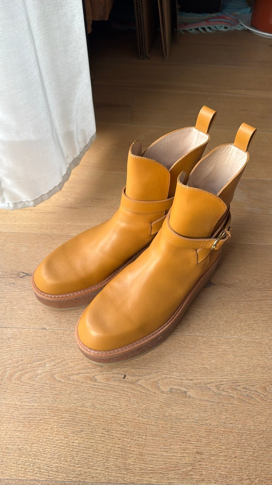 Ulla Johnson Lennox Ankle Buckle Boot - Caramel - Maat 40, Bruin, Lage of Enkellaarzen, Ophalen of Verzenden, Zo goed als nieuw