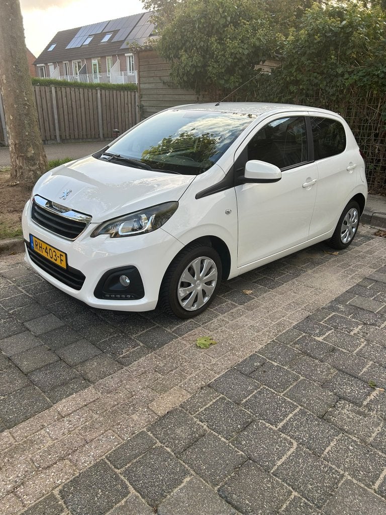 Peugeot 108 1.0 12V E-vti 68PK  2017 Wit, Stof, 4 stoelen, Wit, Origineel Nederlands