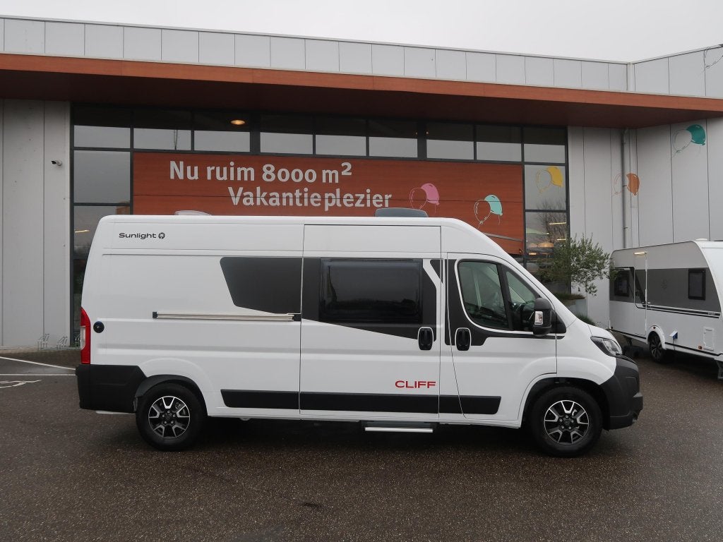Sunlight Cliff 600 ENTRY SUPERAANBIEDING, Caravans en Kamperen, Campers, Buscamper of Camperbus, Sunlight, Tot en met 2, Elektrische ramen