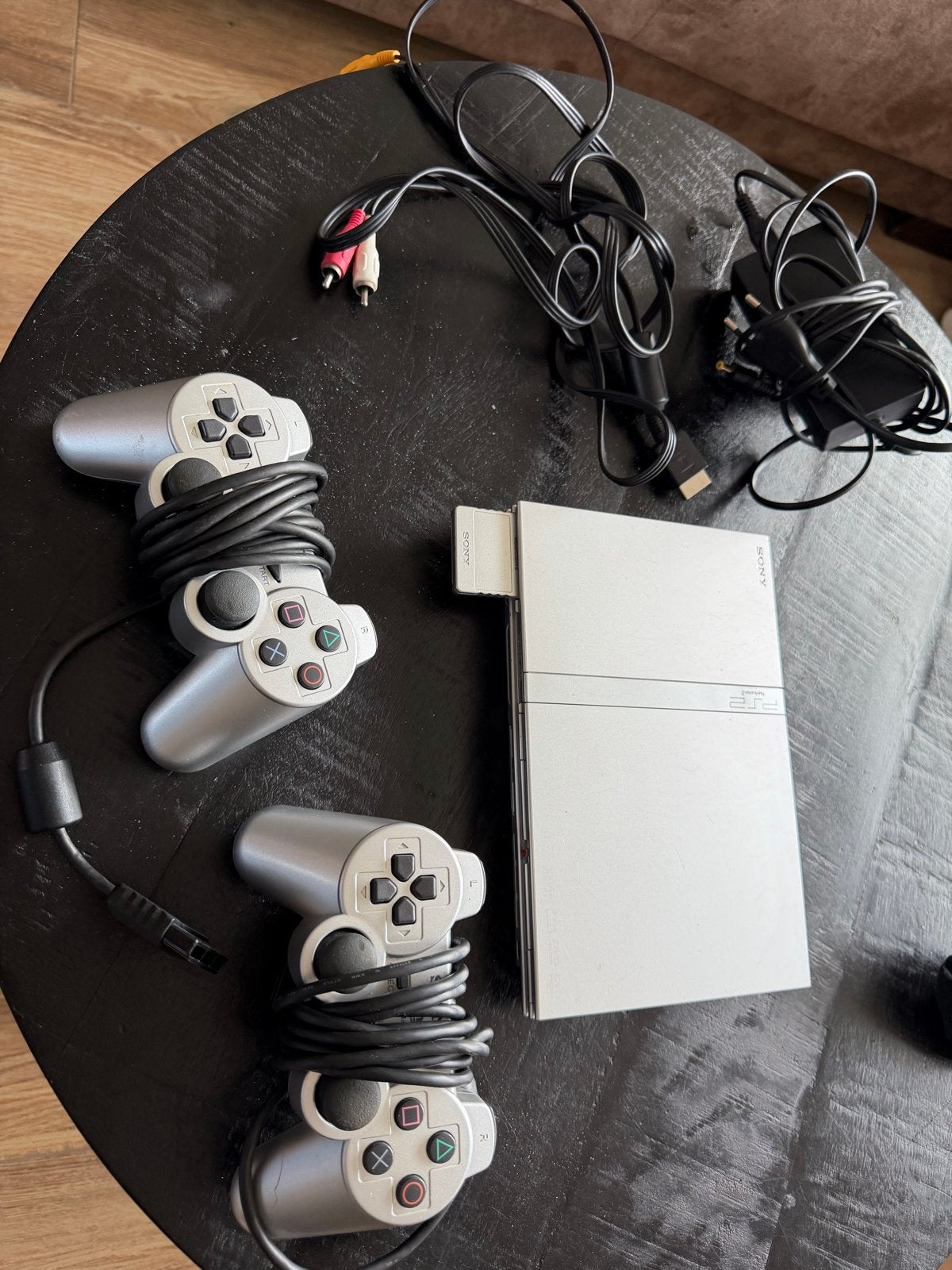 Sony PlayStation 2 Slim Console + 2 Controllers, Gebruikt, Met 2 controllers, Ophalen of Verzenden, Zilver