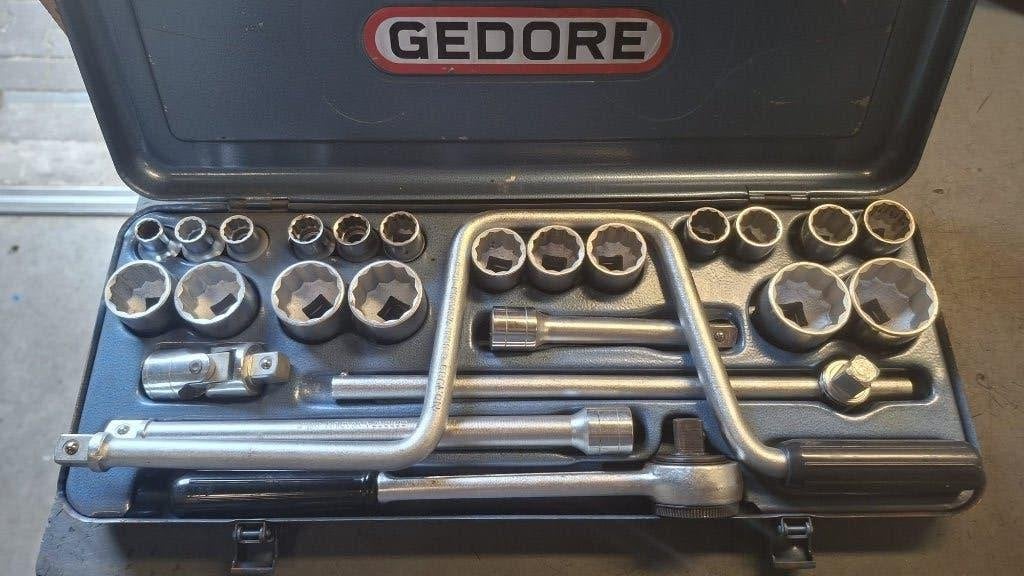 Gedore D19TMU doppendoos doppenset set doppen ratelset ratel, Ophalen of Verzenden, Gebruikt, Gedore