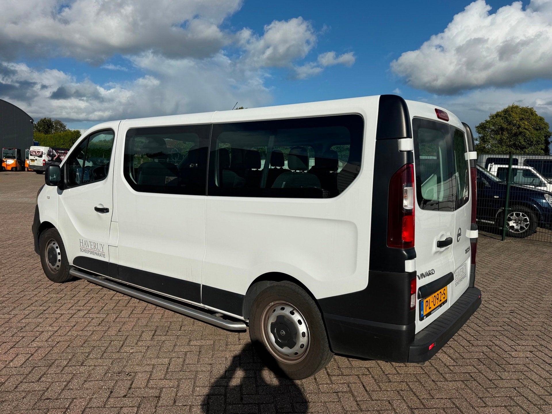 Opel Vivaro Combi 1.6 CDTI L2H1 ecoFLEX 9-Persoons Incl.BTW, Auto's, Voorwielaandrijving, Stof, 2000 kg, Wit