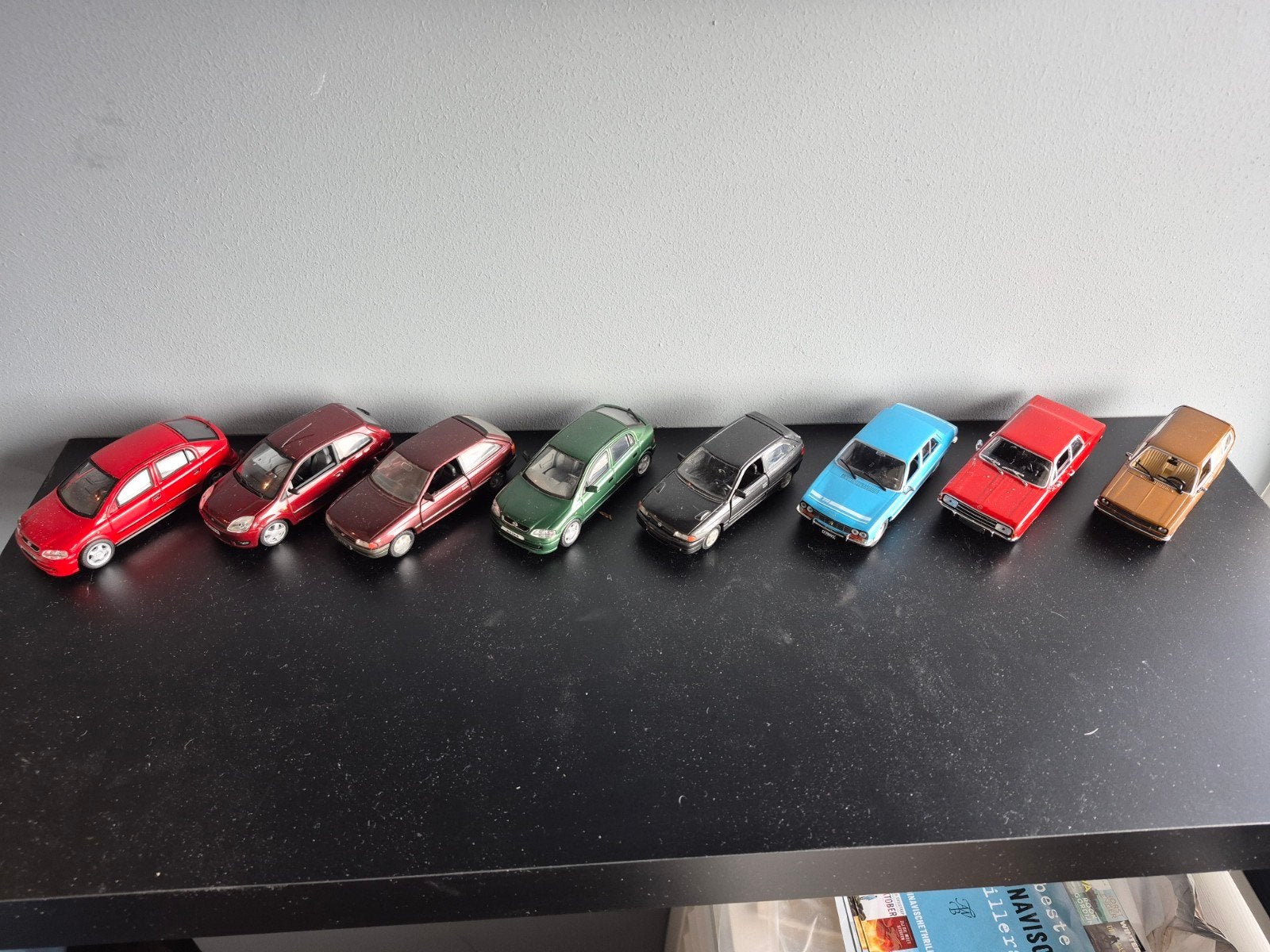Modelauto's - Schaal = 1 : 43 (indien gewenst in box), Ophalen of Verzenden, Zo goed als nieuw, Auto, Overige merken