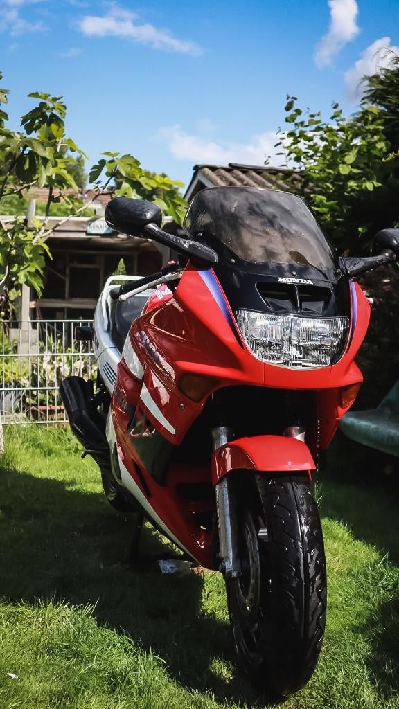 HONDA CBR 1000F, 4 cilinders, Motorrijbewijs A, Gebruikt, Particulier