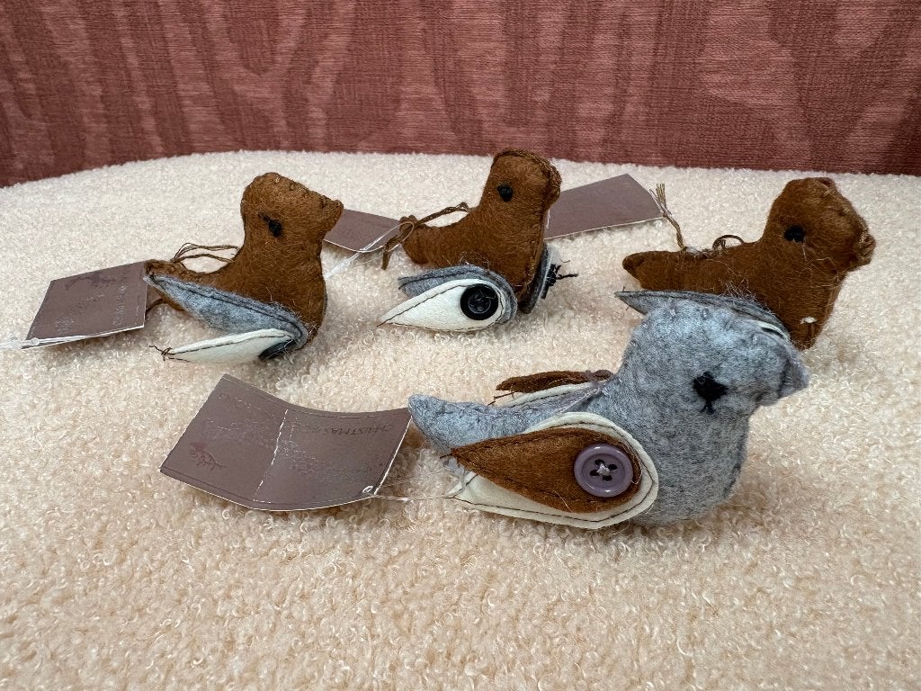 Kerstdecoratie Vilten Vogels 4 stuks 8 CM, Diversen, Ophalen of Verzenden, Nieuw