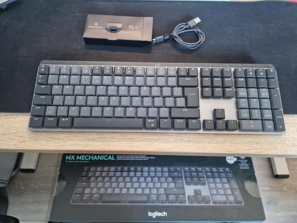 Logitech MX Mechanical Toetsenbord - Zo goed als nieuw, Logitech, Ophalen of Verzenden, Zo goed als nieuw, Draadloos