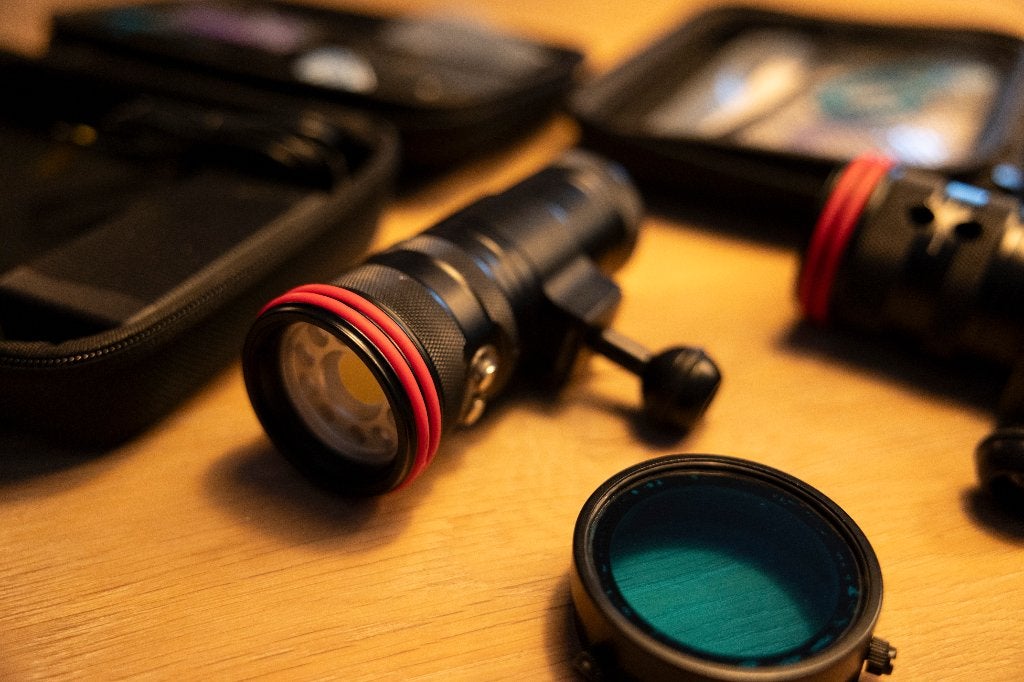 Weefine Smart Focus 3000 onderwater video lampen met filters, Ophalen, Meer dan 40 meter, Inclusief accu, Zo goed als nieuw