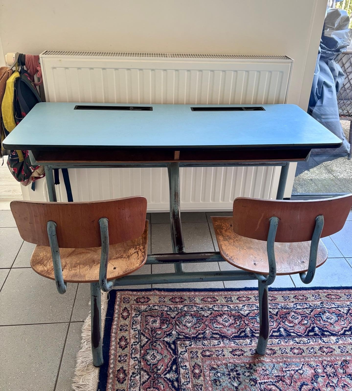 Kinderbureautje dubbel schoolsetje lessenaartje  vintage, Ophalen, Stoel(en)