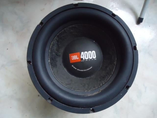 TE KOOP JBL SUBWOOFER GTI 12 INCH 4000 WATT PEAK MET 2 SPOEL, Ophalen, Zo goed als nieuw