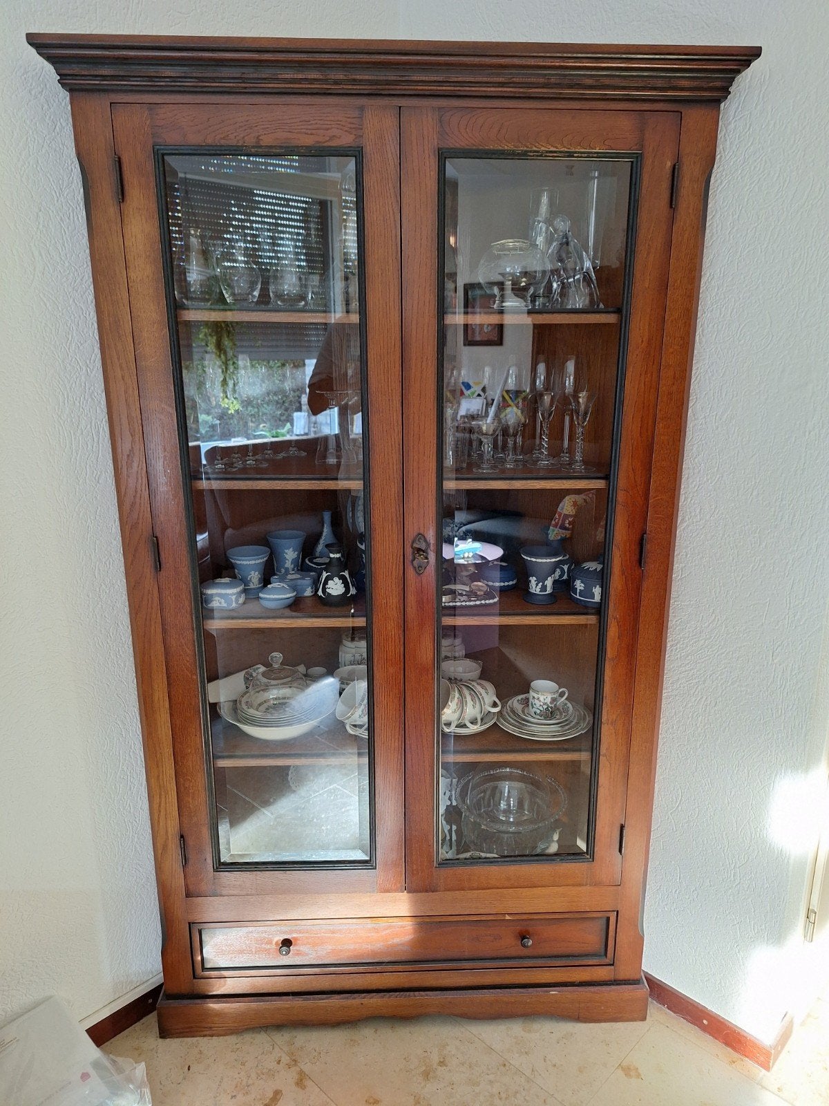 Hoekkast 85x85x183cm - Glazen deuren en lade, Huis en Inrichting, Kasten | Vitrinekasten, Ophalen, Gebruikt, Met deur(en), Glas