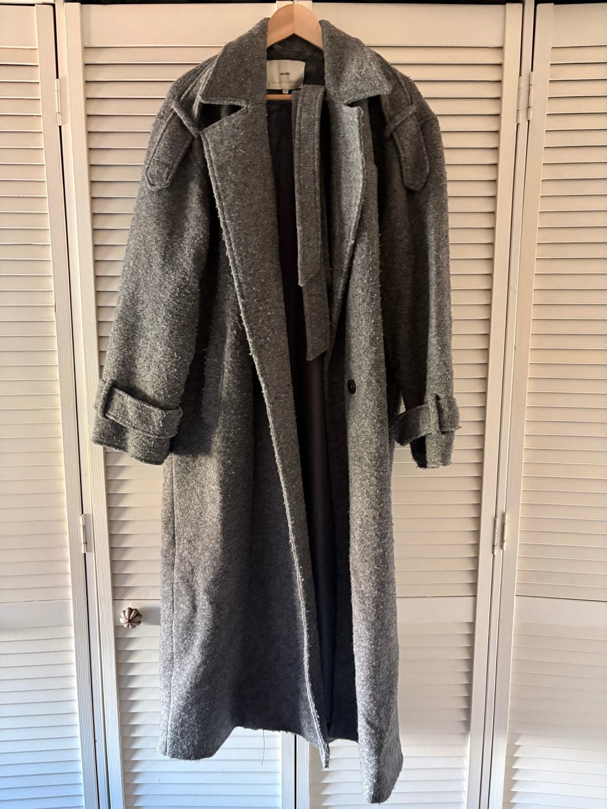 Shoeby x Lonneke Nooteboom lange jas grijs S/M, Kleding | Dames, Ophalen of Verzenden, Gedragen, Maat 36 (S), Grijs