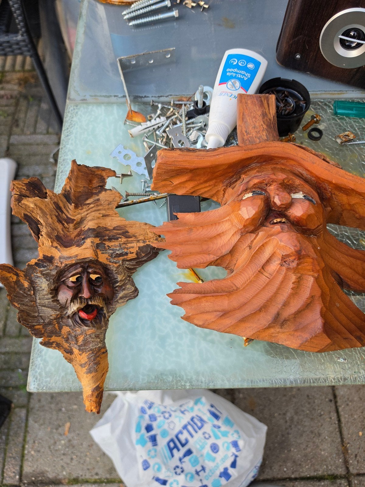 Unieke handgesneden houten sculpturen - diverse gezichten, Houtsnijwerk, Ophalen of Verzenden, Handgemaakt, 20 - 50 cm