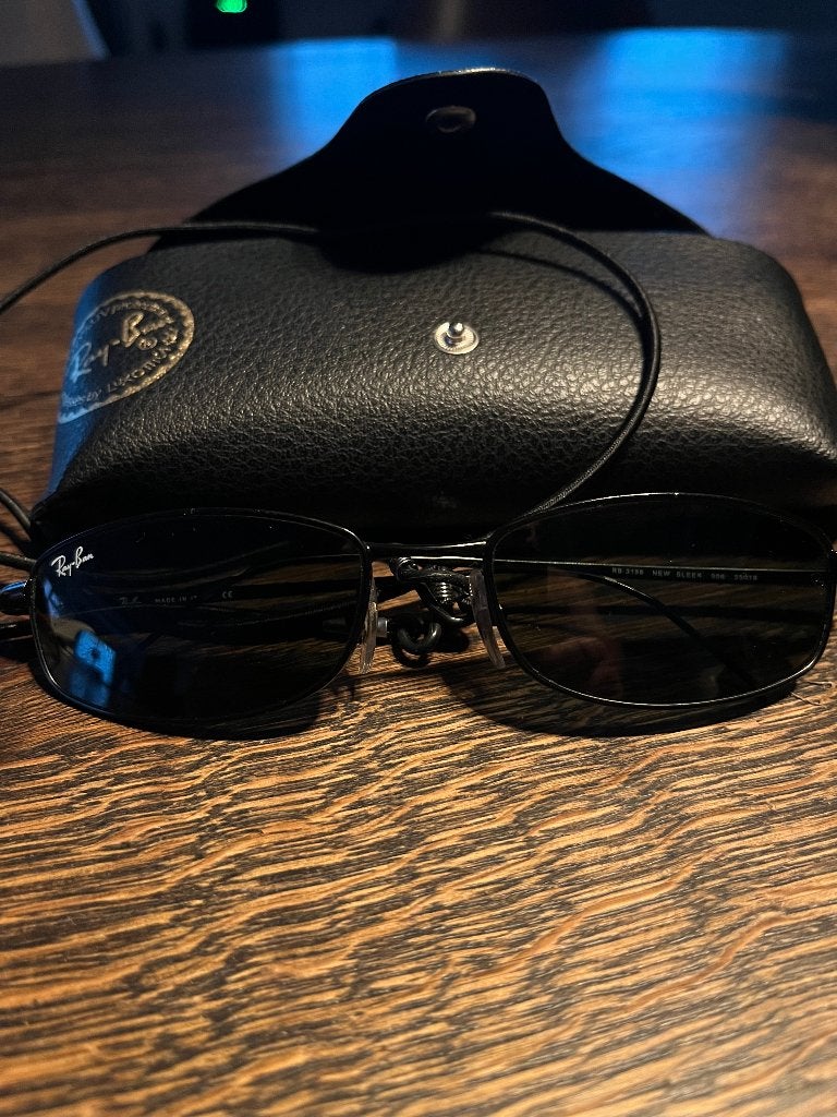 Ray Ban 3198, Zonnebril, Zwart, Ophalen of Verzenden, Zo goed als nieuw