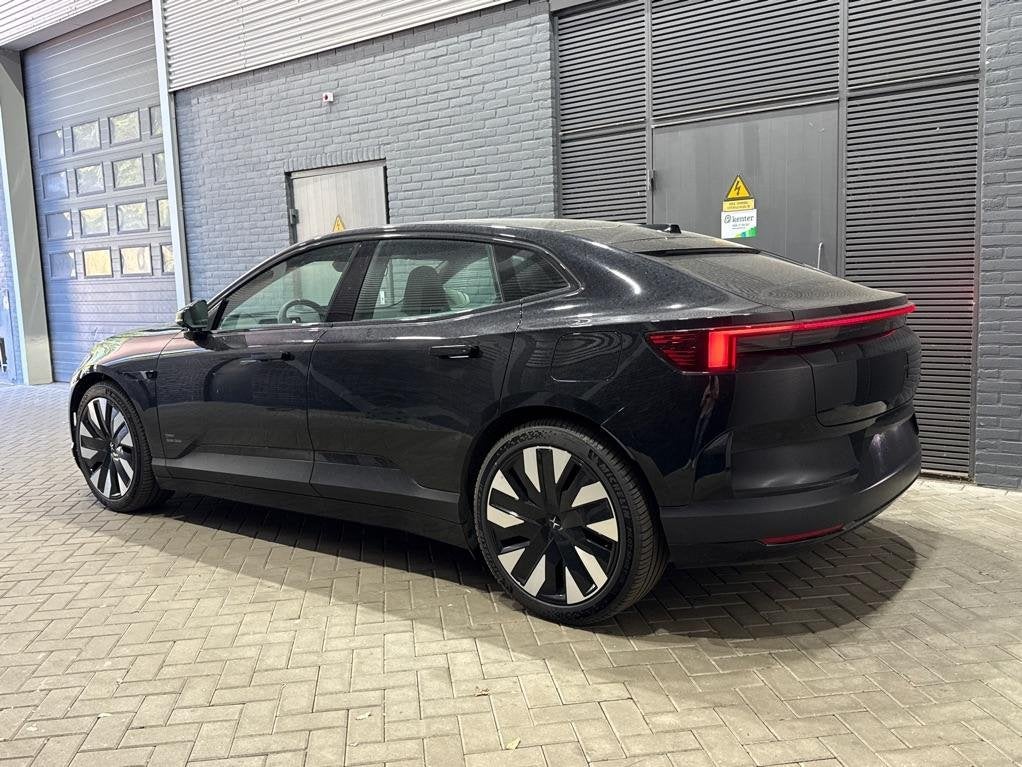 Polestar 4 Long Range Single motor Plus 100 kWh | ACC | Pilo, Auto's, Polestar, Automaat, Achterwielaandrijving, 100 kWh, Zwart