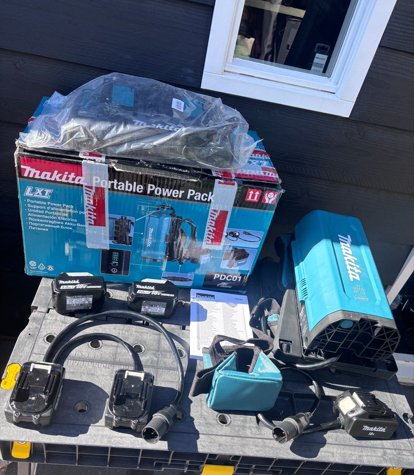 Nieuwe Makita PDC01 Portable Power Pack met 2x 5.0Ah accu's, Ophalen of Verzenden, Nieuw