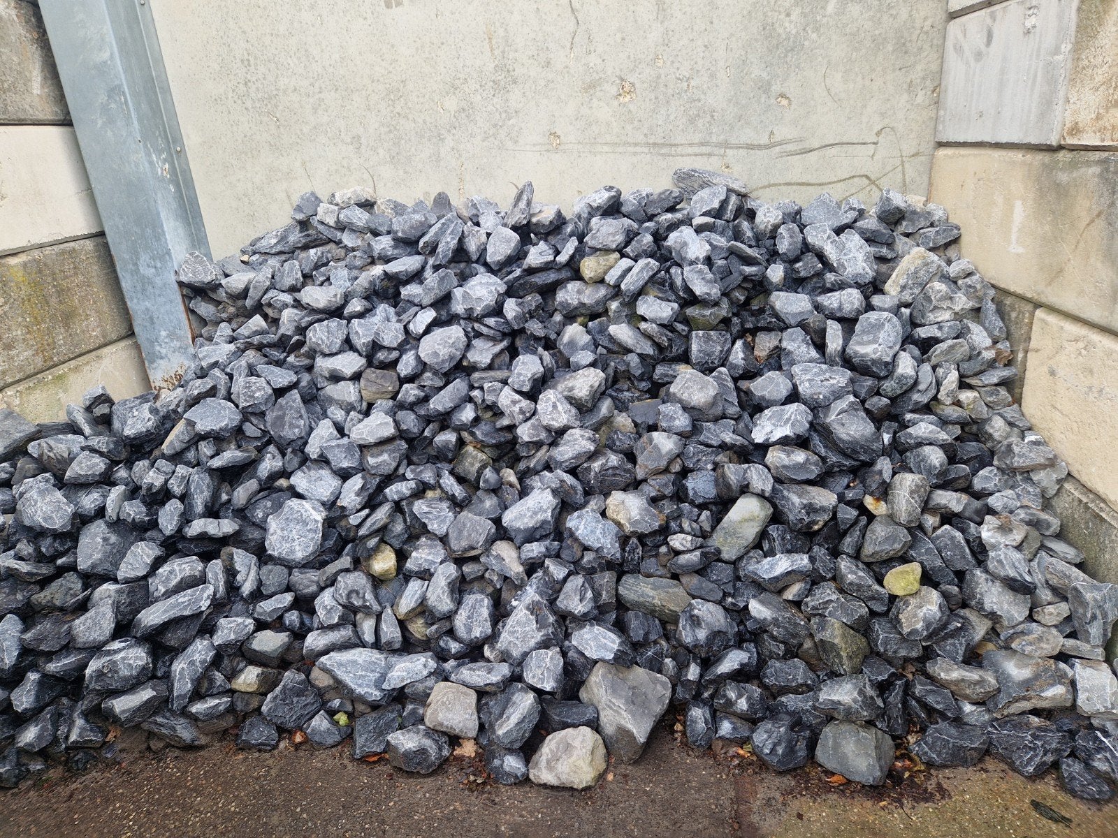 Basalt breuksteen 80/200 voor schanskorven, Ophalen, Nieuw, Antraciet, Kei