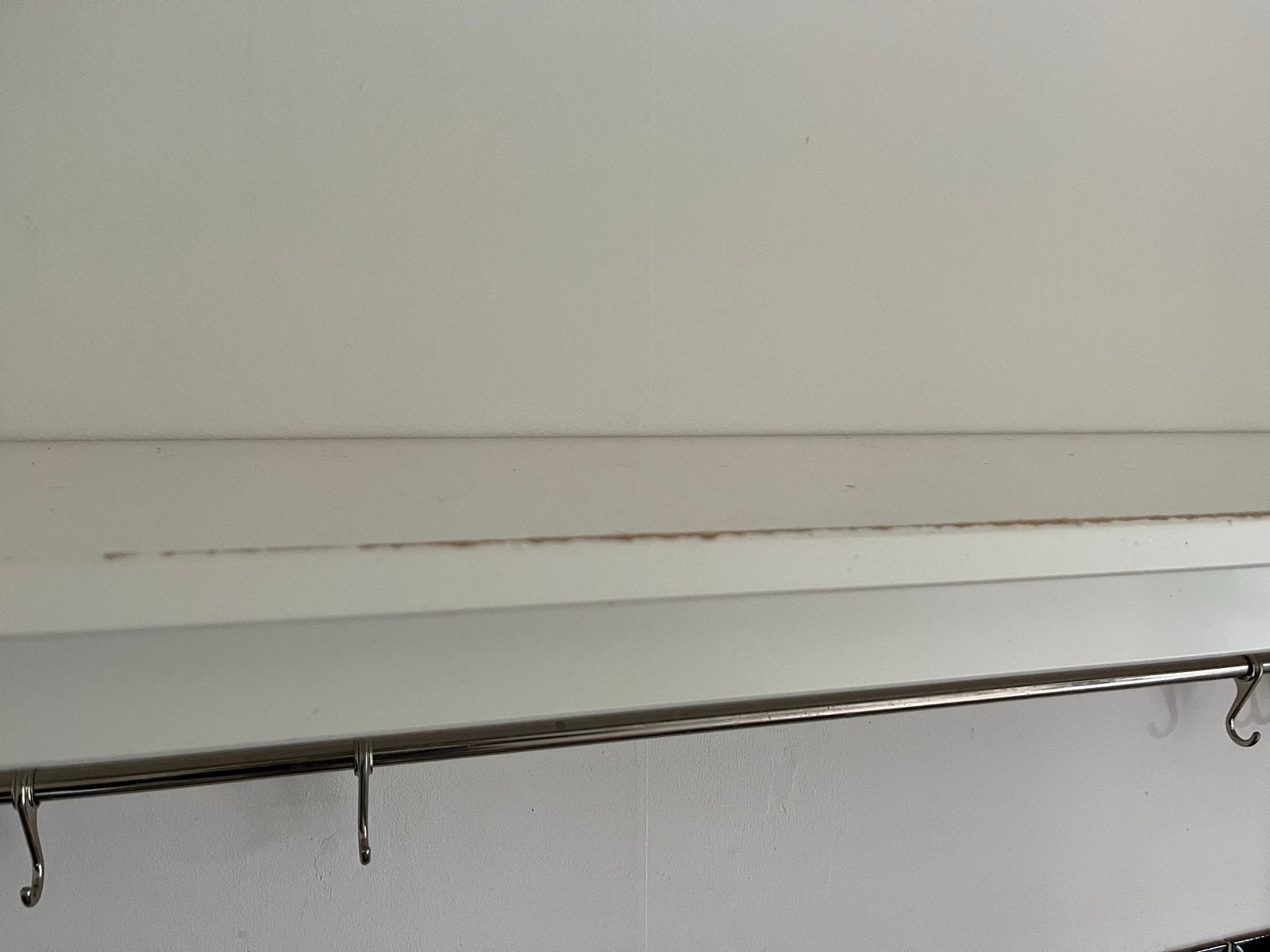IKEA TORNVIKEN wandplank met stang en haken, Huis en Inrichting, Ophalen, Gebruikt