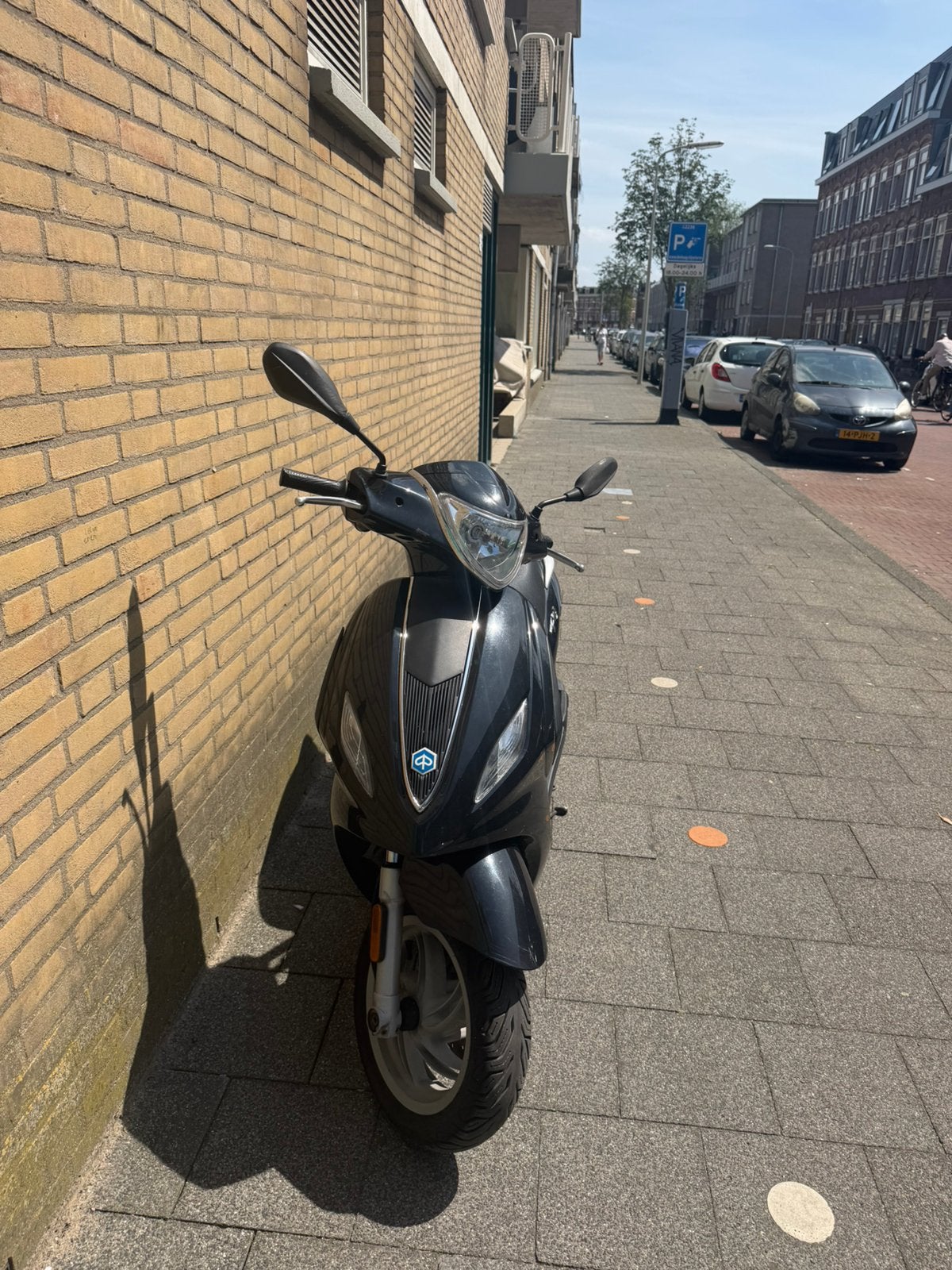 Piaggio fly bromfiets, Fietsen en Brommers, Scooters | Piaggio, Zo goed als nieuw, Ophalen of Verzenden