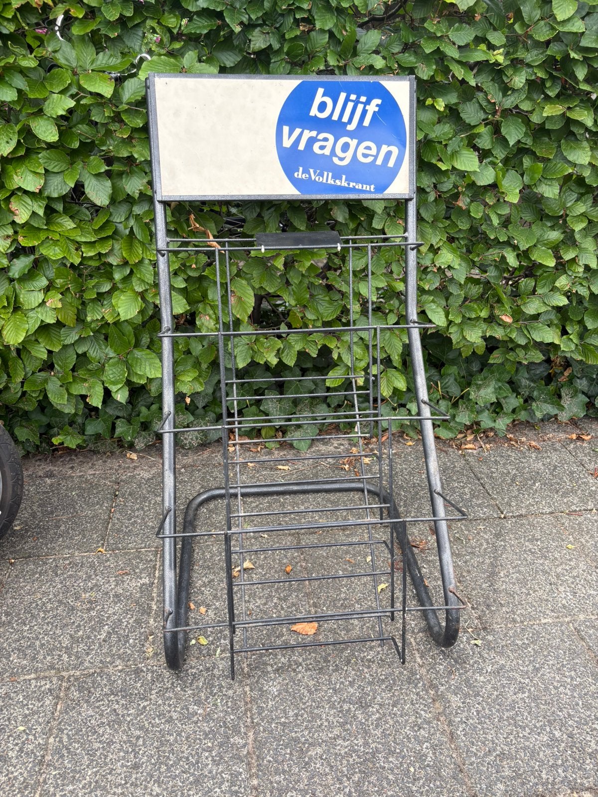 Gratis. Origineel krantenrek, vintage., Ophalen, Gebruikt