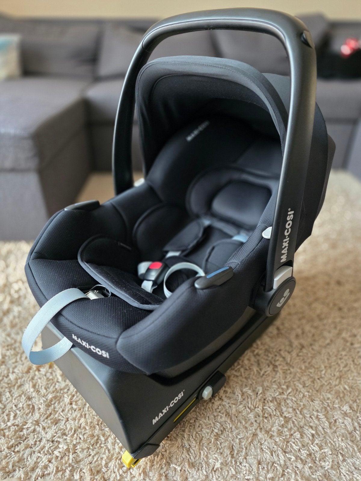 Maxi-Cosi Cabriofix I-Size + Base Den Haag Kraayenstein, Kinderen en Baby's, Autostoeltjes, Ophalen, Zo goed als nieuw, Isofix