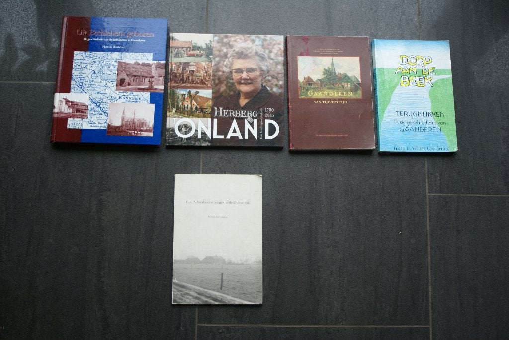 GAANDEREN.. / SILVOLDE.. Streekboeken.., Boeken, Ophalen of Verzenden, Zo goed als nieuw, Gelderland