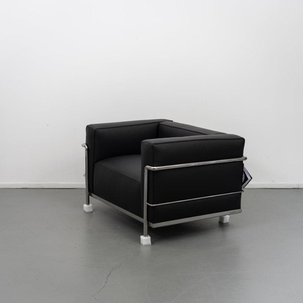 Cassina LC3 Fauteuil Zwart Leer, Niet ingevuld, Nieuw, Niet ingevuld, Niet ingevuld