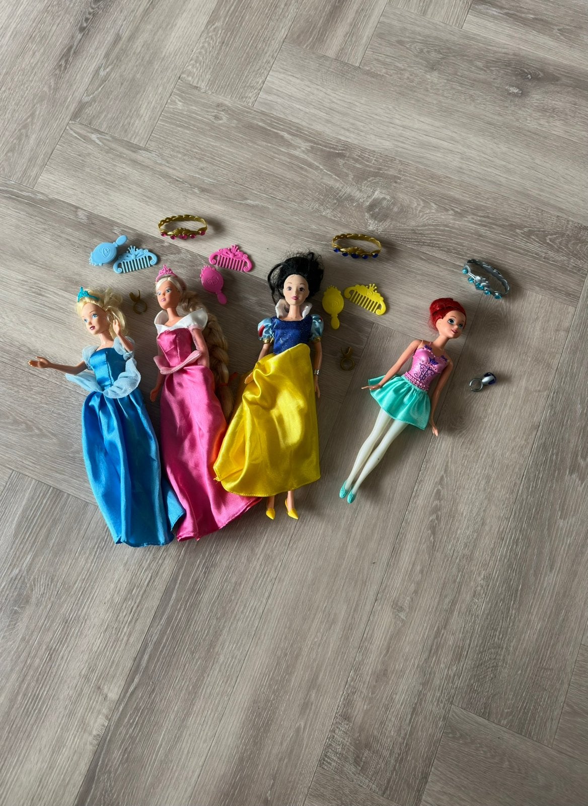 Poppen, Kinderen en Baby's, Speelgoed | Poppen, Ophalen of Verzenden, Zo goed als nieuw, Barbie