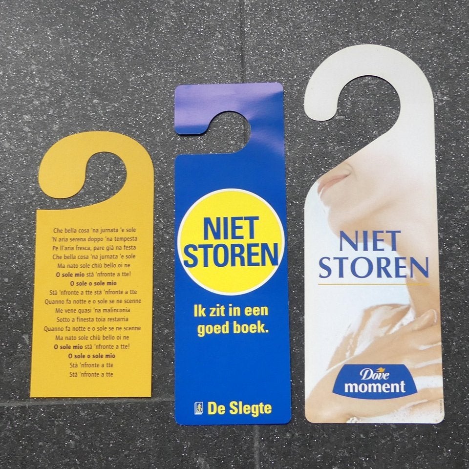 Niet storen deurhanger deurhangers De Slegte Dove O sole mio, Verzamelen, Merken en Reclamevoorwerpen, Ophalen of Verzenden, Zo goed als nieuw