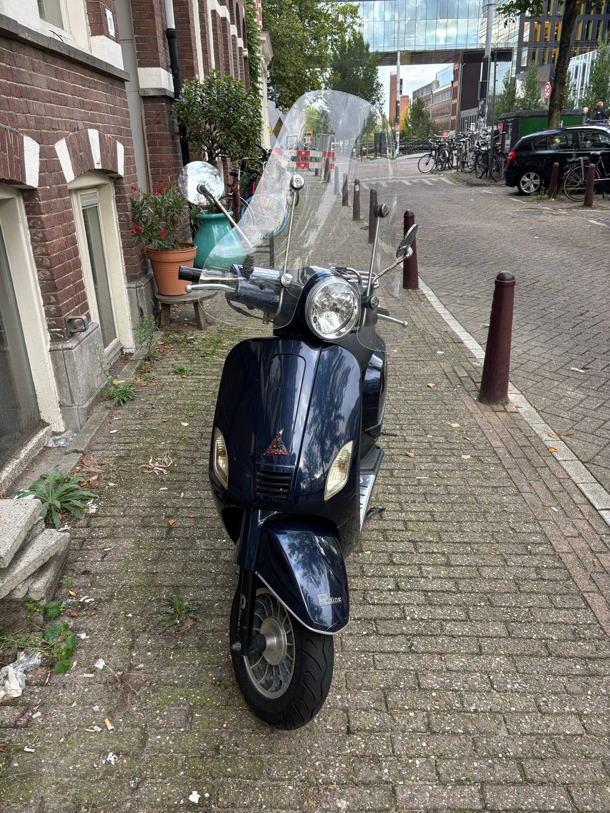Turbho RL-50 50cc scooter – start goed – achterband lek, Fietsen en Brommers, Ophalen, Gebruikt, Benzine