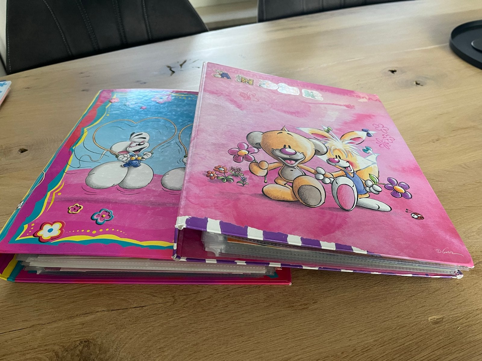 Diddl verzamelmappen met veel Diddl papier en stickers, Ophalen, Verschillende figuren, Gebruikt, Papier, Kaart of Schrift