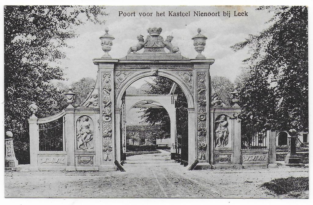 Leek Kasteel Nieoort Ongelopen Ansichtkaart (B7606 ), Verzenden, 1920 tot 1940, Ongelopen