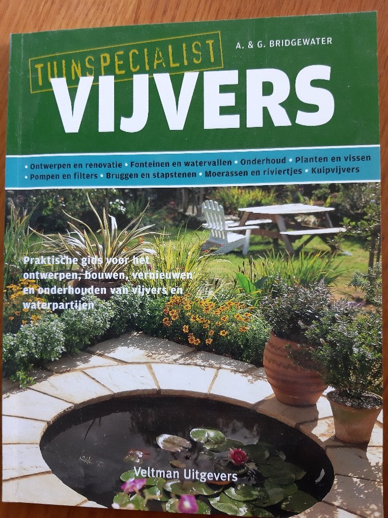 Boek "Vijvers" van A. & G. Bridgewater, Tuinspecialist-serie, Ophalen of Verzenden, Zo goed als nieuw, A. & G. Bridgewater, Tuinieren en Tuinplanten