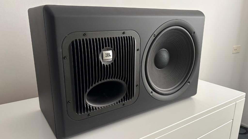 JBL Subwoofer (powered) van studio kwaliteit, Audio, Tv en Foto, Luidsprekers, Ophalen, Zo goed als nieuw, 120 watt of meer, Subwoofer