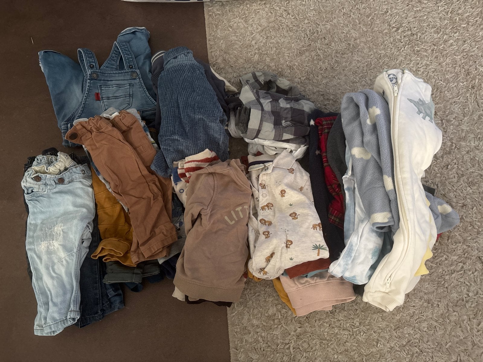Grote bundel jongenskleding maat 68 - slaappakjes, jeans, Kinderen en Baby's, Babykleding | Maat 68, Ophalen of Verzenden, Gebruikt