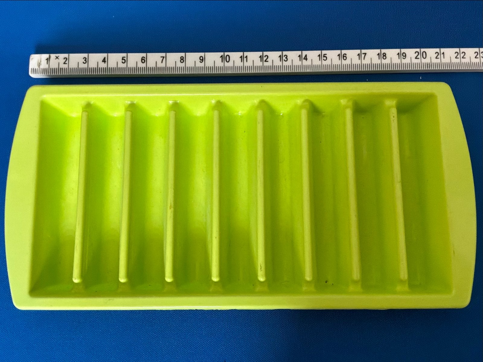 Groene siliconen ijsblokjesvorm voor lange ijsblokjes, Ophalen, Zo goed als nieuw, Overige merken, Rubber/elastomeren