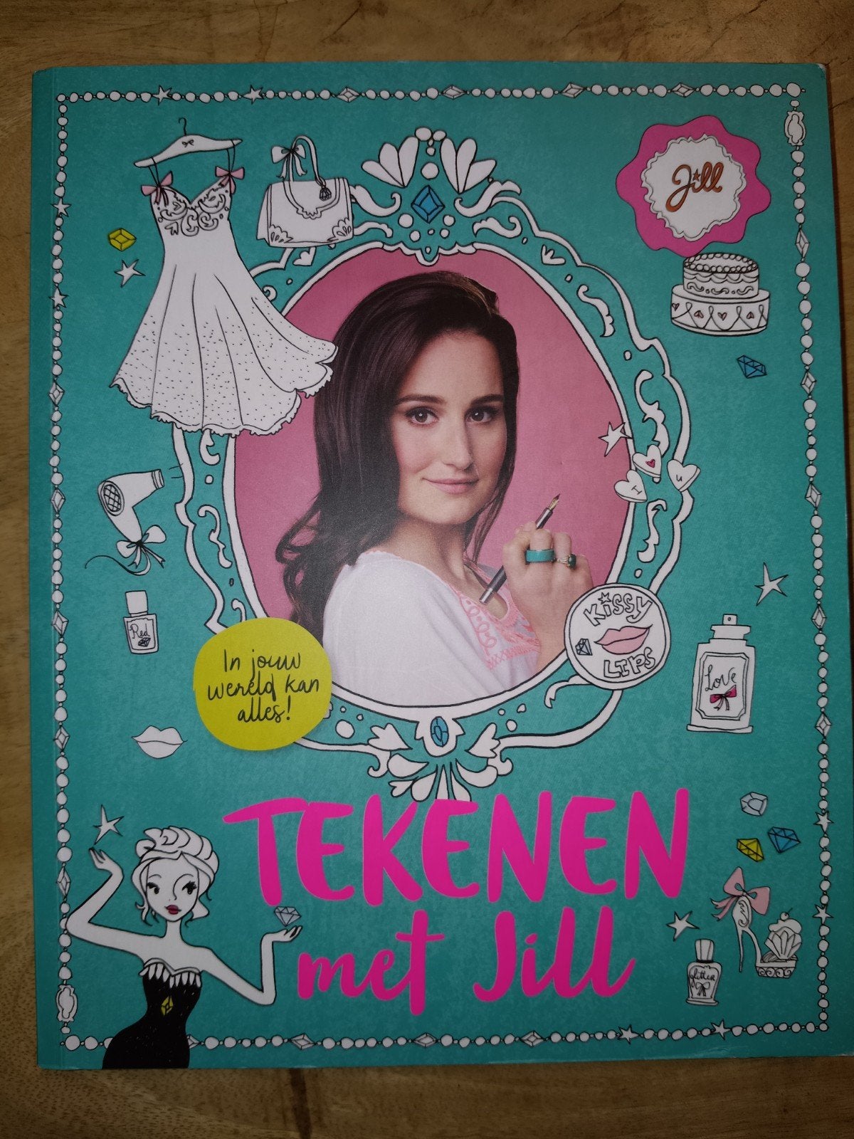 Tekenboek Tekenen met Jill - In jouw wereld kan alles!, Ophalen of Verzenden, Zo goed als nieuw