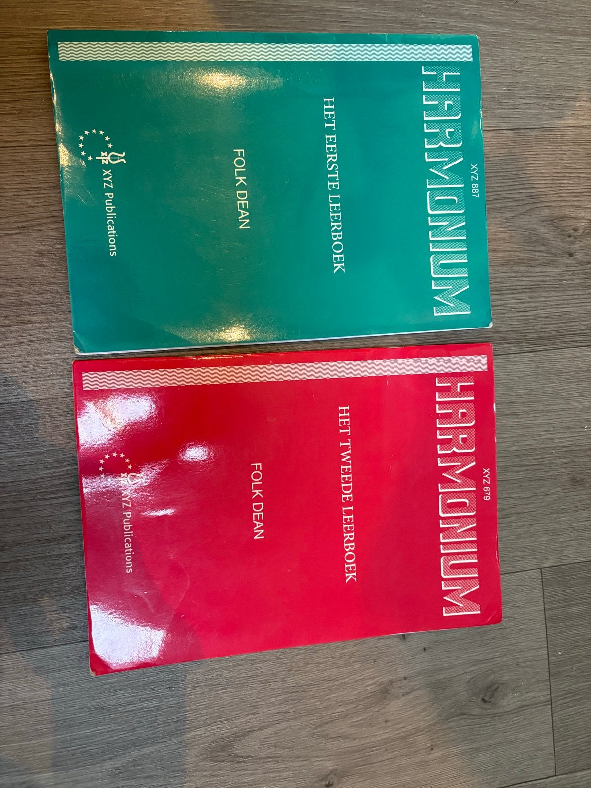 Harmonium Leerboeken 1 & 2 - Folk Dean (XYZ Publications), Ophalen of Verzenden, Gelezen, Niet van toepassing