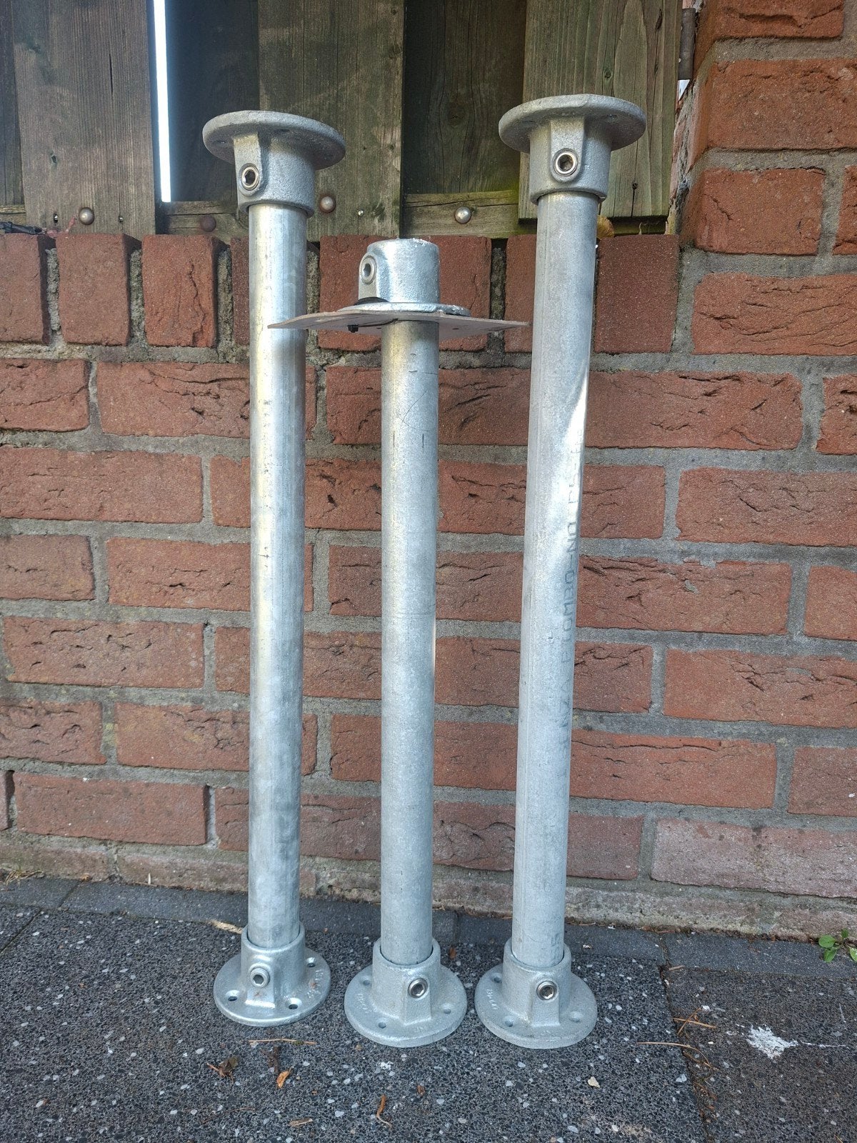 3 x steigerbuizen en 6 x ronde voetplaat, Doe-het-zelf en Verbouw, Steigers, Ophalen, Overige typen, Minder dan 2 meter