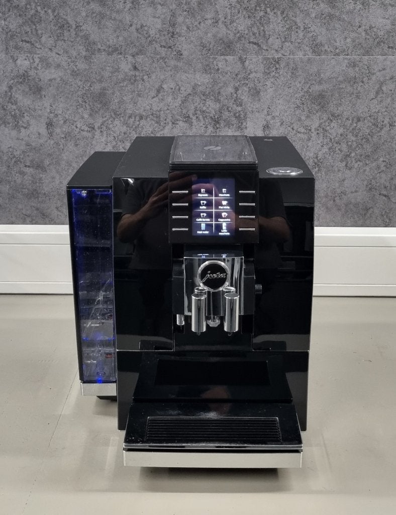 Jura Z6 GII Diamond Black MET GARANTIE EN SERVICEBEURT, 10 kopjes of meer, Afneembaar waterreservoir, Kundendienst@jura.com, Koffiemachine