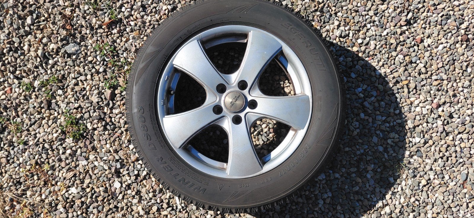 Winterbanden met velgen 225/60 R17, profiel 4mm, Auto-onderdelen, Ophalen, Gebruikt, Banden en Velgen, 17 inch