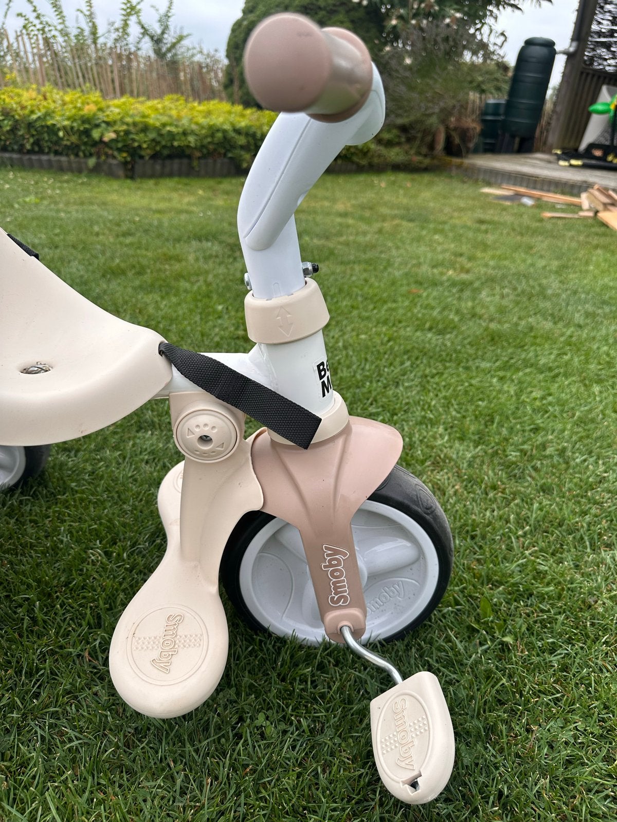 Smoby Be Move driewieler met duwstang - Zo goed als nieuw, Ophalen, Terugtraprem, Europese schapenvachten, Zo goed als nieuw