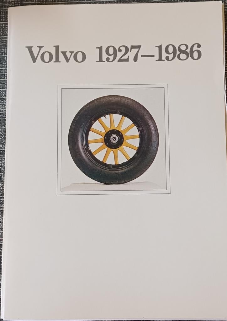 Volvo 1927-1986: Een Historisch Overzicht, Boeken, Auto's | Boeken, Ophalen of Verzenden, Gelezen, Volvo