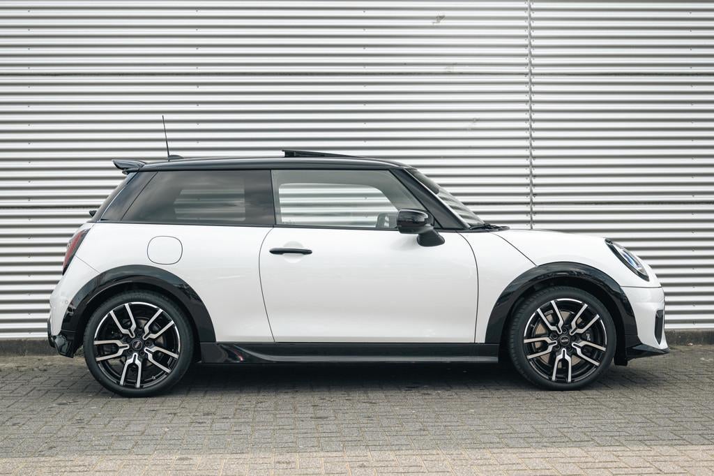 MINI Hatchback Cooper S Automaat / John Cooper Works / Pakke, Auto's, 1998 cc, 4 cilinders, Met garantie (alle), 4 stoelen