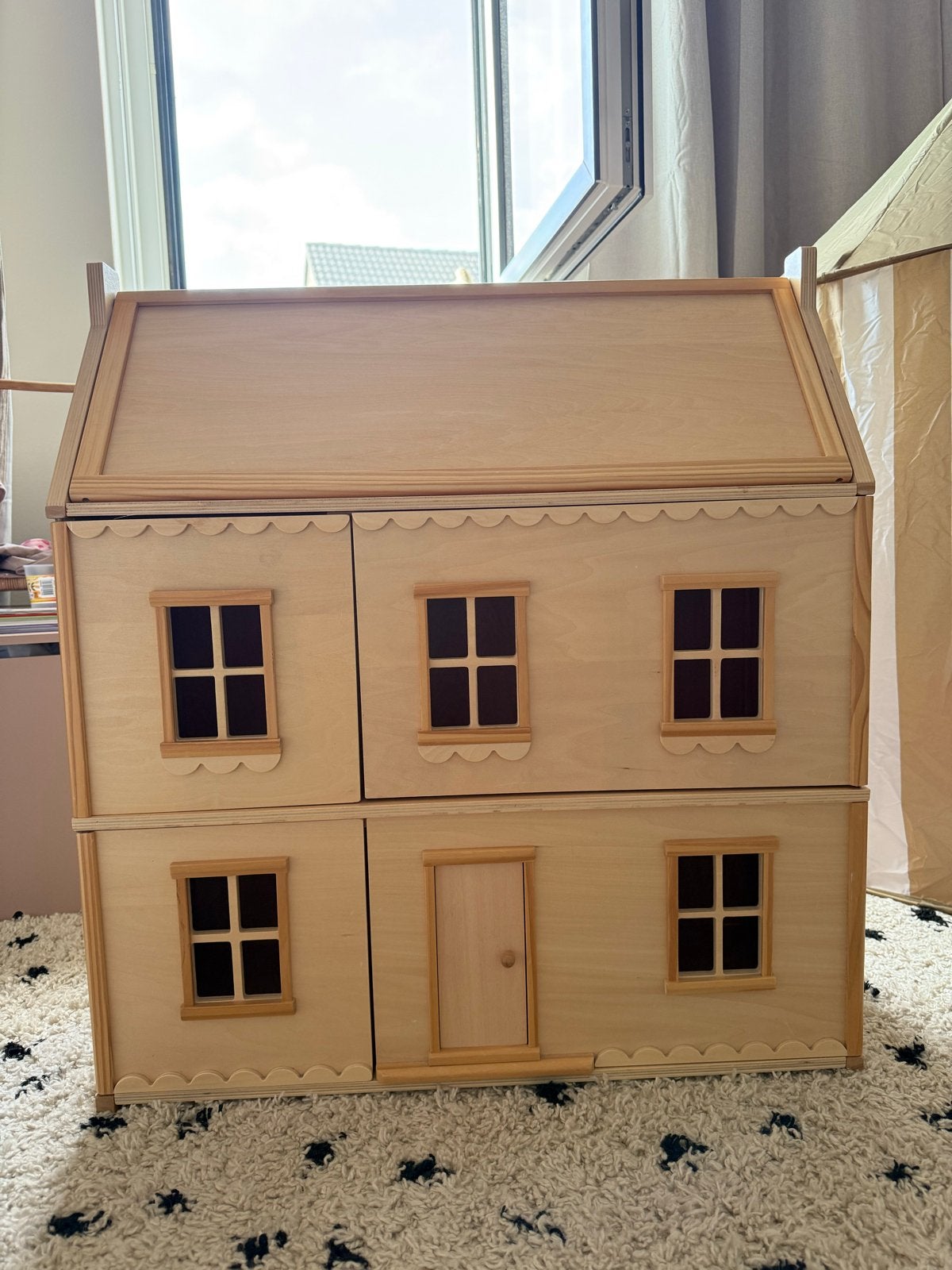 Petite Amélie houten poppenhuis, Ophalen, Zo goed als nieuw, Poppenhuis