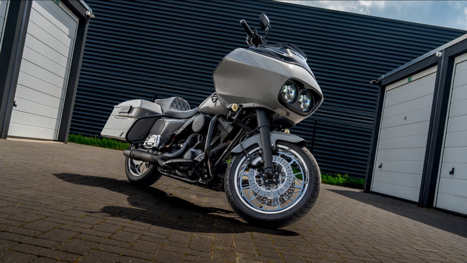 Harley-Davidson Road King Custom CarPlay Thunderheader, Motoren, Motoren | Harley-Davidson, 4 cilinders, Chopper, Handgeschakeld