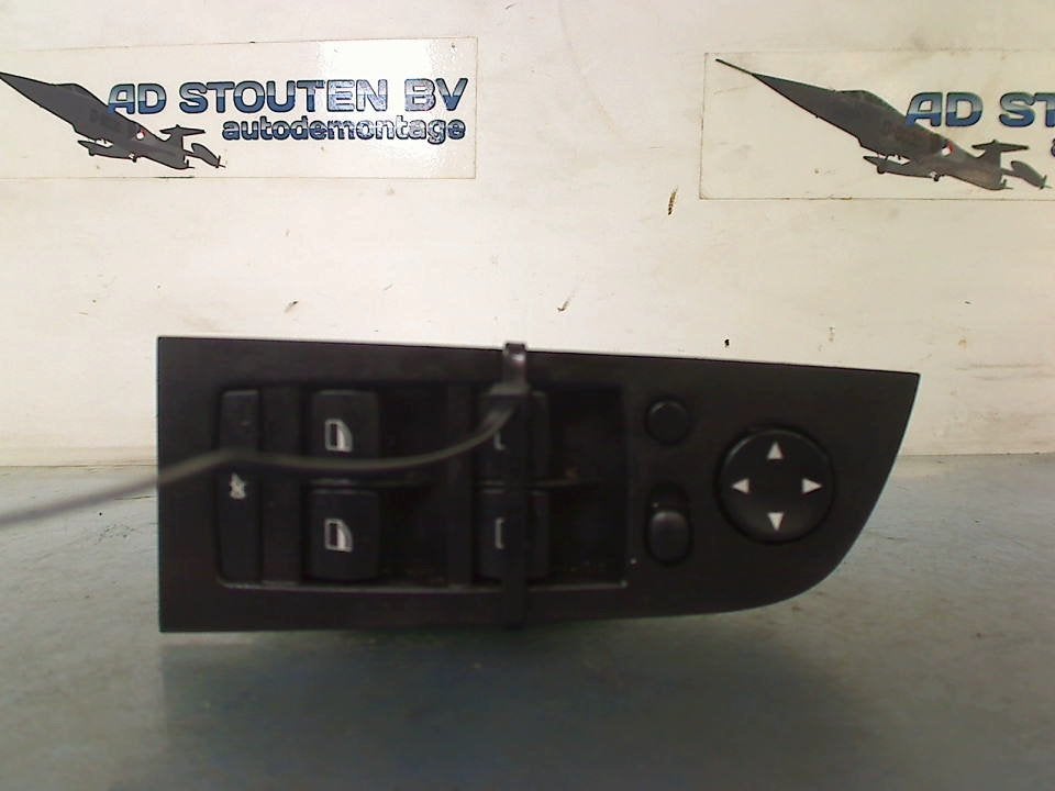 Raamschakelaar Links Voor BMW 3 serie (E90) 2010 921733201, Gebruikt, Petuelring 130, München 80809, , Duitsland, BMW, Bayerische Motoren Werke AG