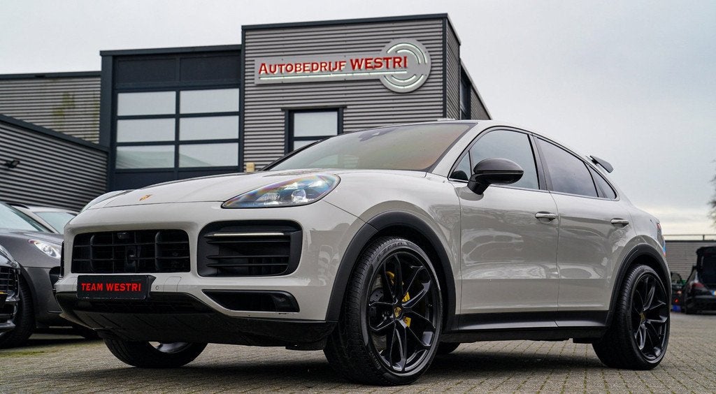 Porsche Cayenne Coupé 4.0 GTS | Carbon | 360 Camera | Head, Auto's, Porsche, Automaat, Cayenne, Leder, Bedrijf