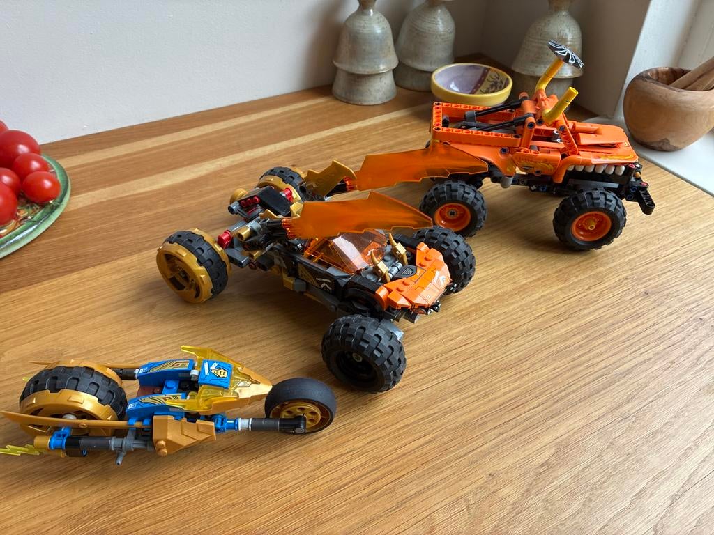 Lego Jeeps - motor - veel legofiguren, Overige thema's, Lego, Ophalen of Verzenden, Zo goed als nieuw